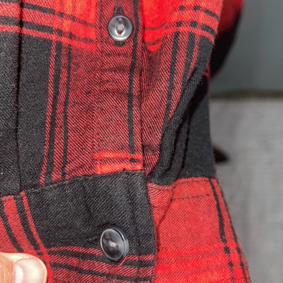3X Women's Flannel Shirt Plaid Red Long Sleeve - Picture 5 of 9